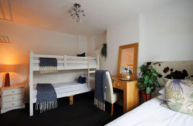Bath accommodation