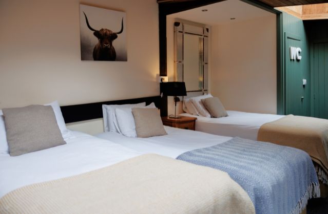 Bath accommodation