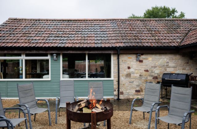 Bath accommodation