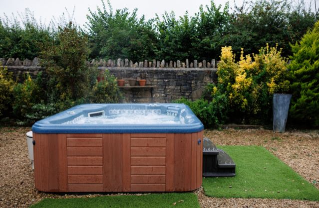 Bath accommodation