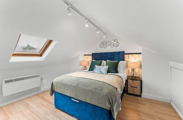 Bath accommodation
