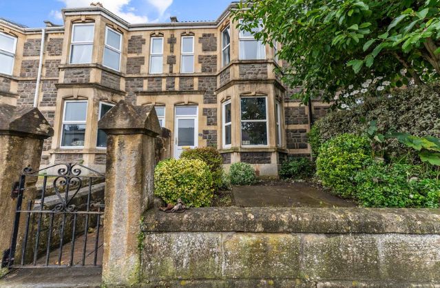 Bath accommodation