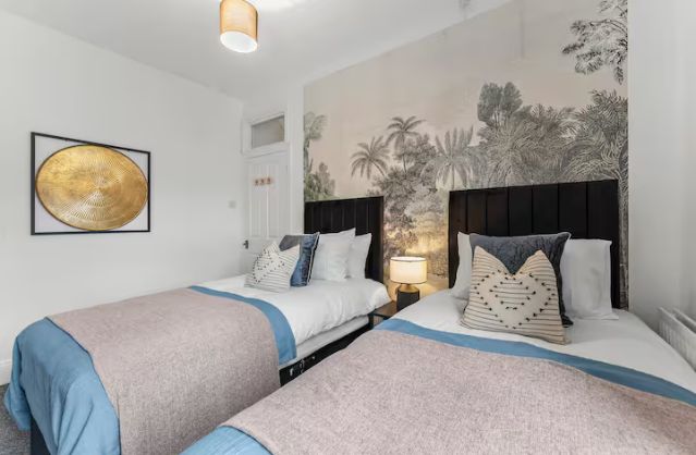 Bath accommodation