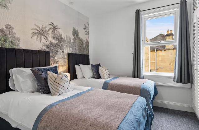 Bath accommodation