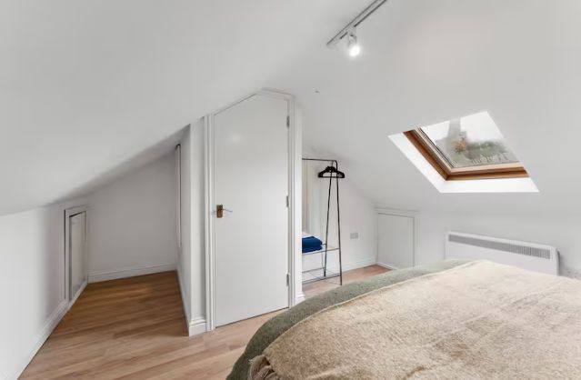 Bath accommodation
