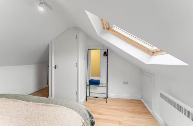Bath accommodation