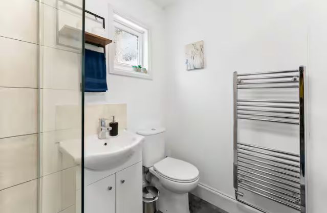 Bath accommodation