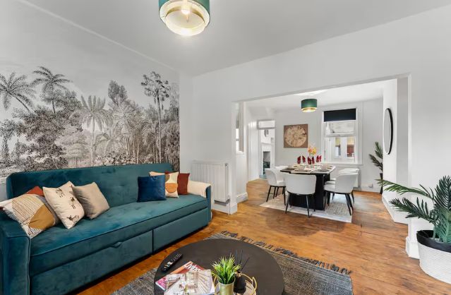 Bath accommodation