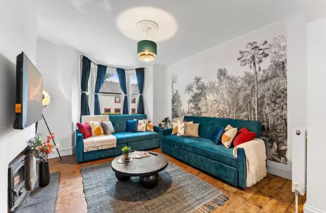 Bath accommodation