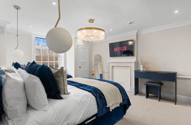 Bath accommodation