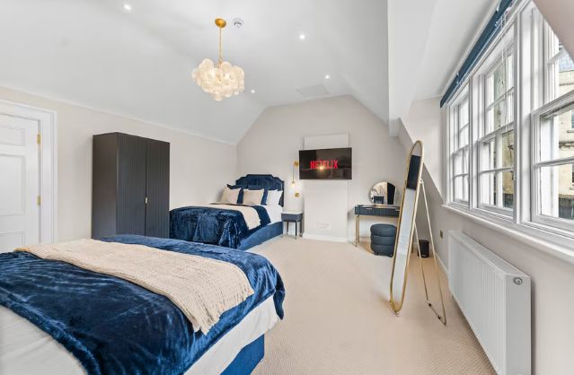 Bath accommodation