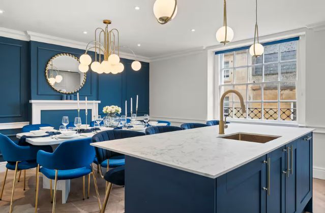 Bath accommodation