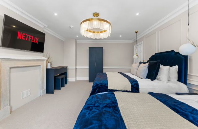 Bath accommodation