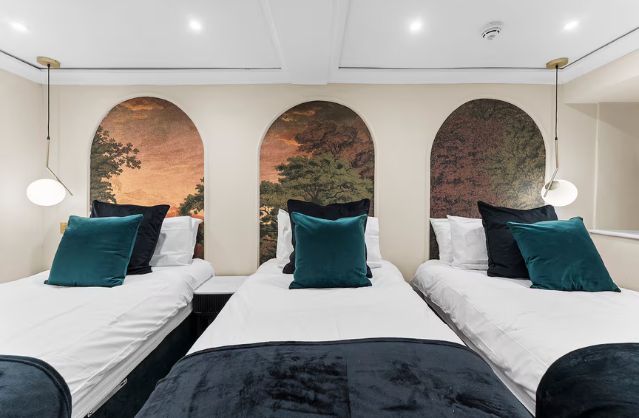 Bath accommodation