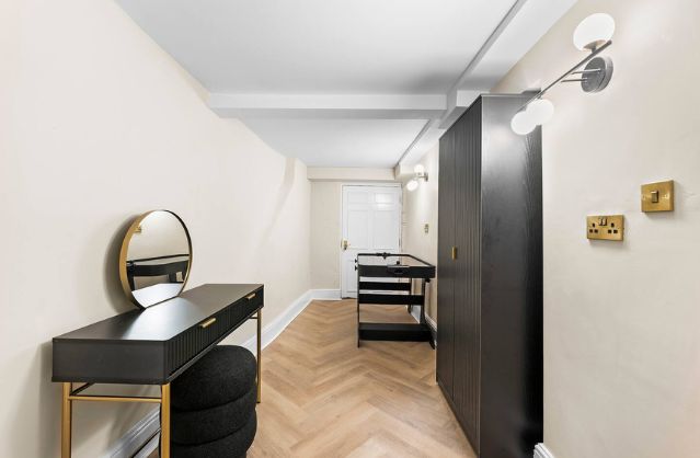Bath accommodation