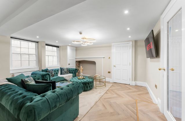 Bath accommodation
