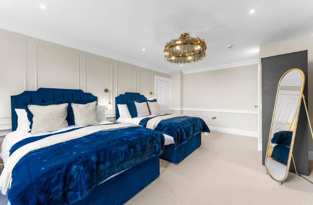Bath accommodation