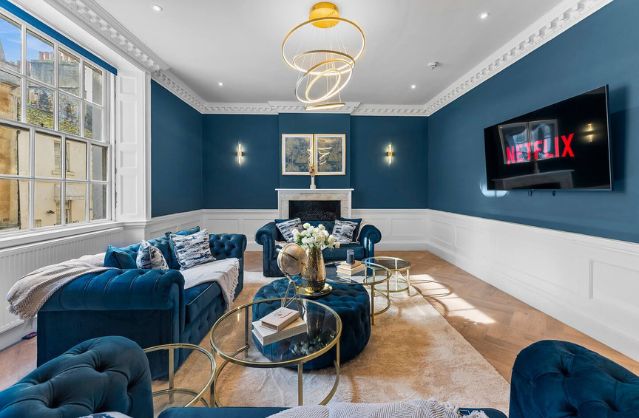 Bath accommodation