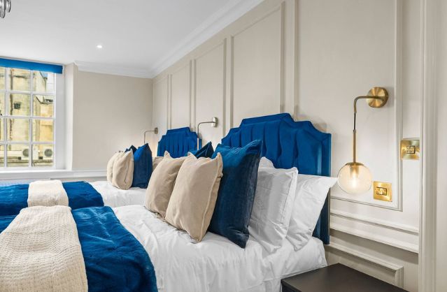 Bath accommodation