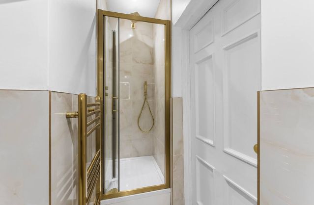 Bath accommodation