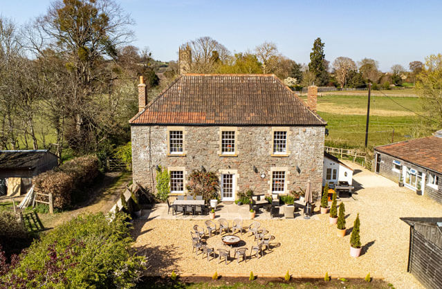 Bath accommodation