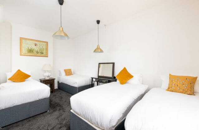 Bath accommodation