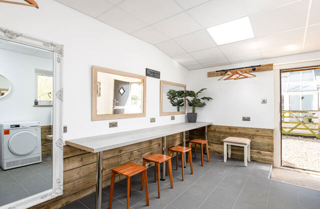 Bath accommodation
