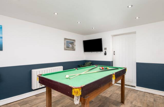 Bath accommodation