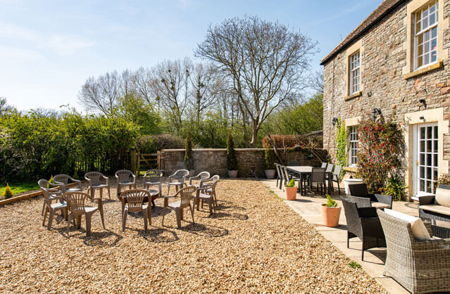 Bath accommodation