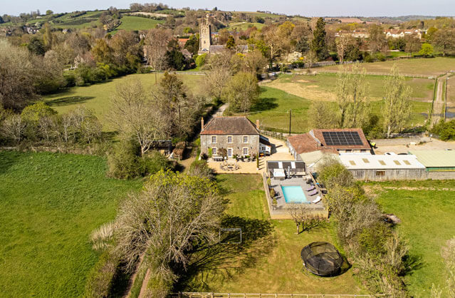 Bath accommodation
