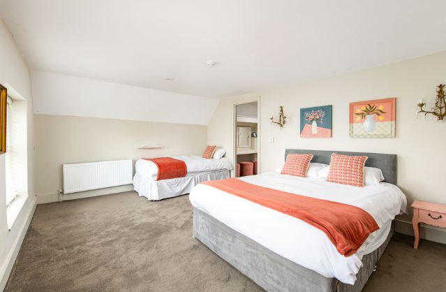 Bath accommodation