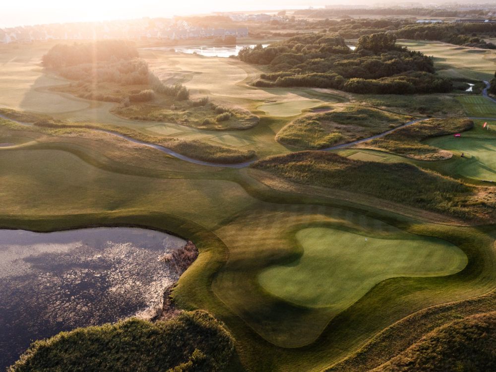 Machynys Peninsula Golf Club