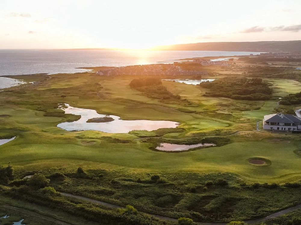 Machynys Peninsula Golf Club