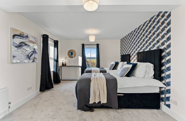 Bath accommodation