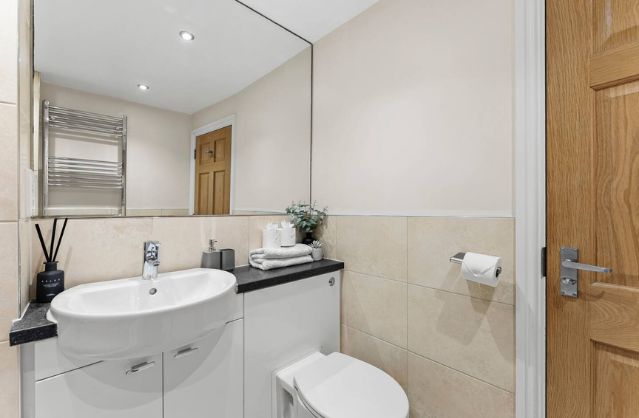 Bath accommodation
