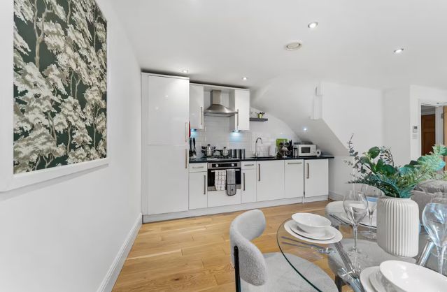 Bath accommodation