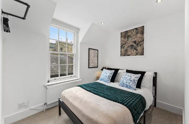 Bath accommodation