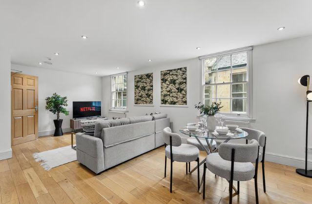 Bath accommodation