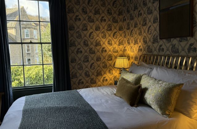 Bath accommodation