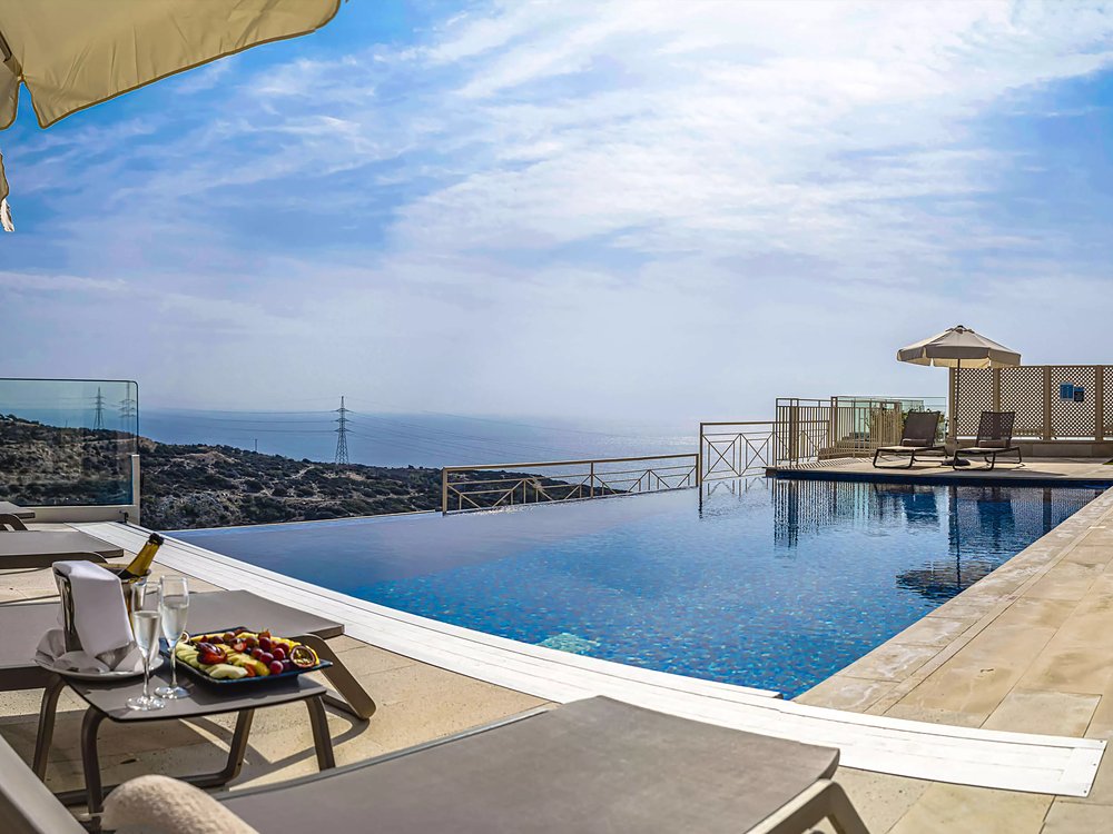 Aphrodite Hills Resort Hotel